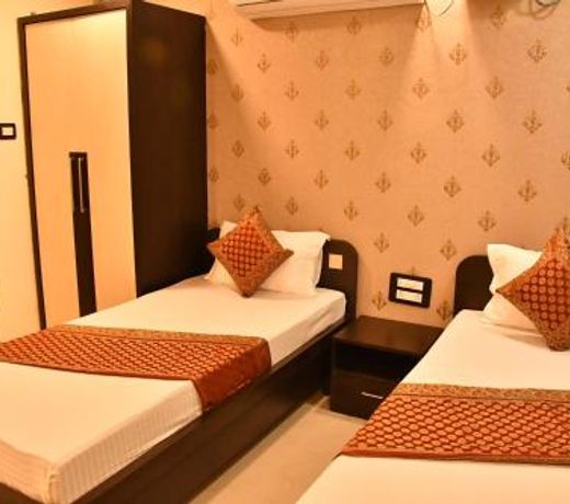 Hotel Galaxy 16