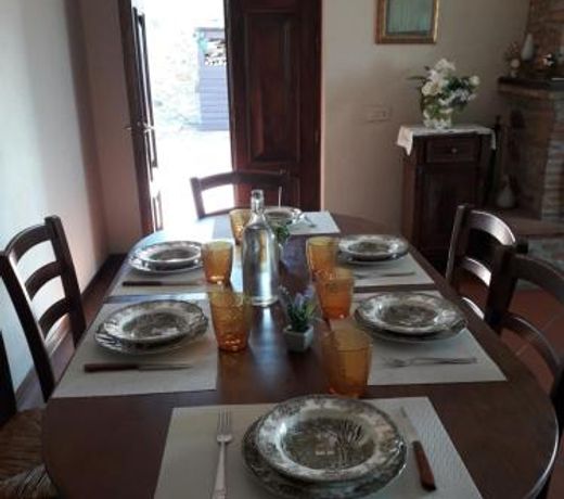 EMMA E ADELE HOUSE