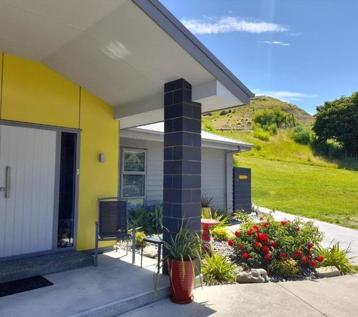 Hidden Gem in Oaklands