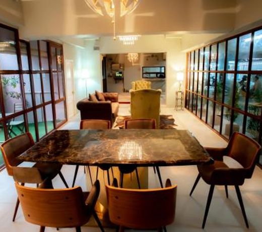 RoomQuest Ratchada MRT Suttisan