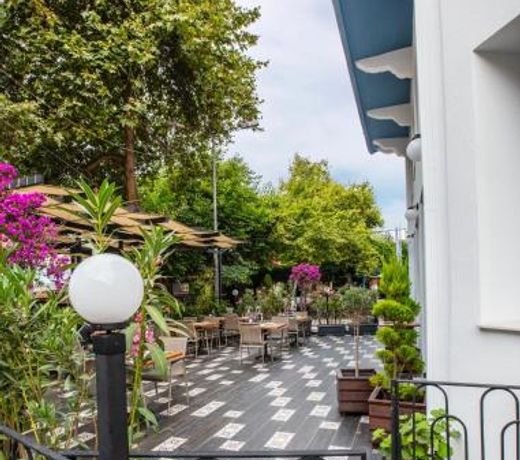 Eliada Hotel