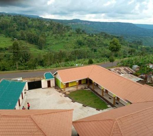 Sipi Traveller's Lodge