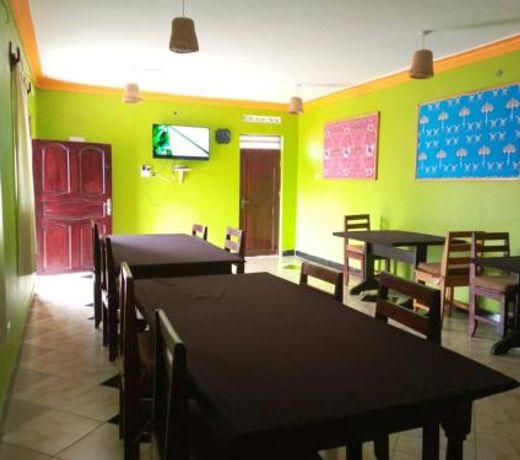 Sipi Traveller's Lodge