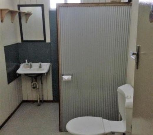 Bluff Hotel