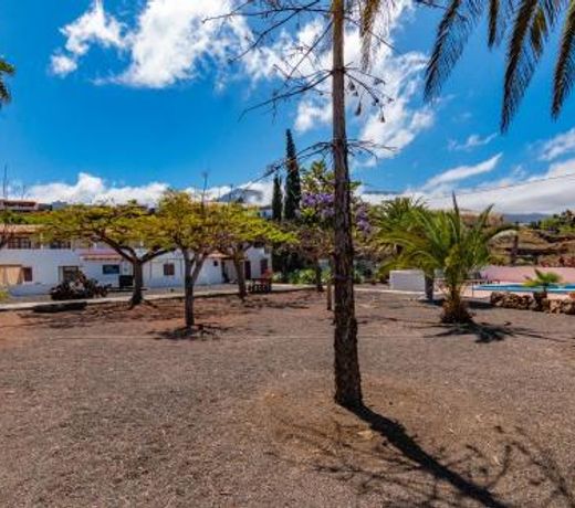 RESIDENCIAL LOS CASTELLANOS