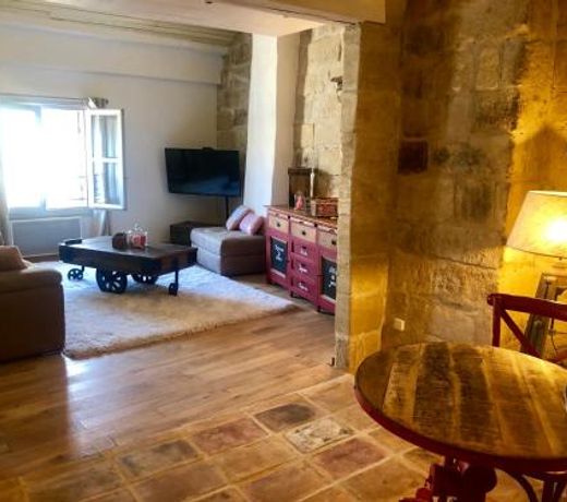 DUPLEX CENTRE HISTORIQUE UZES