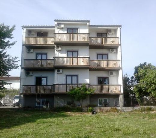 Apartments by the sea Sveti Filip i Jakov, Biograd - 17114