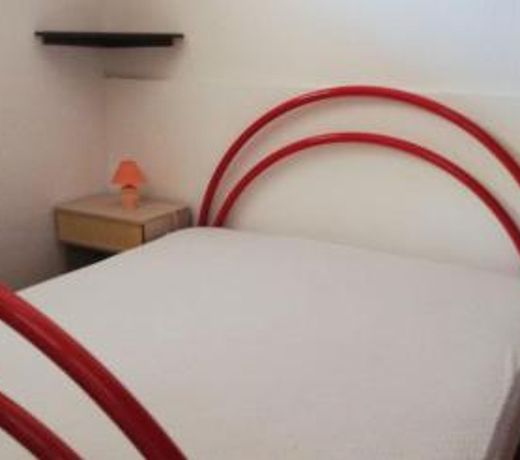 Apartment with 2 bedrooms in Diamante with furnished terrace and WiFi 50 m from the beach