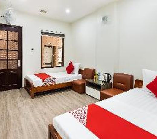 OYO 416 Giao ThÃ´ng Hotel