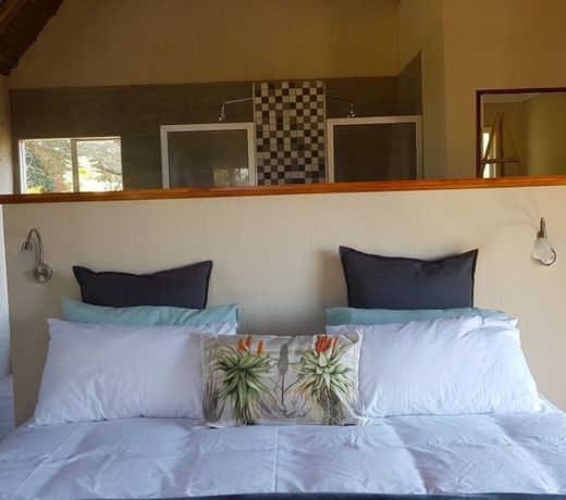 Rocky Hollow Guest Farm