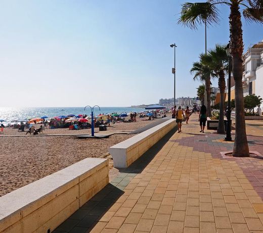 OFERTA!! CENTRO ROTA. PUYANA. 100m PLAYA  COSTILLA