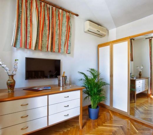 Villa Sveta Eufemija Bed end Breakfast II
