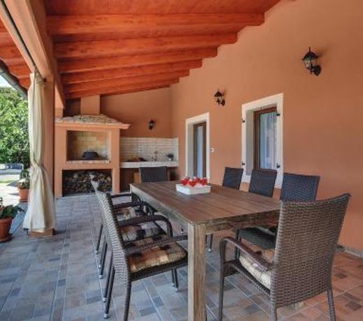 Villa Mateo