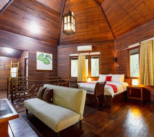 RedDoorz Resort @ Taman Wisata Mangrove