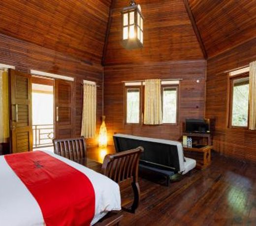 RedDoorz Resort @ Taman Wisata Mangrove