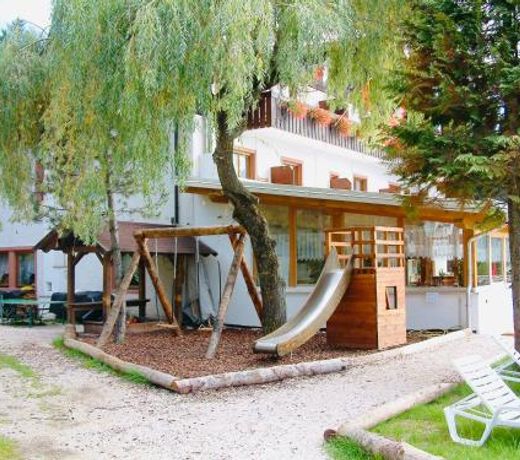 Laugen CafÃ¨, Pizza, B&B