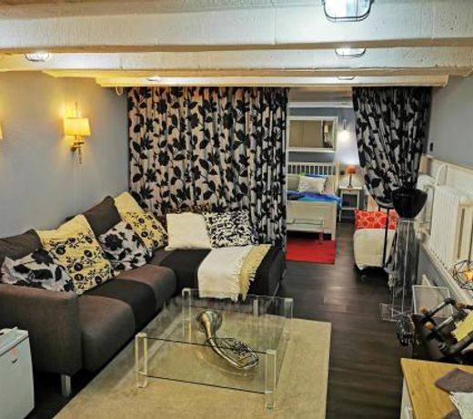 Old Town Basement Apartments