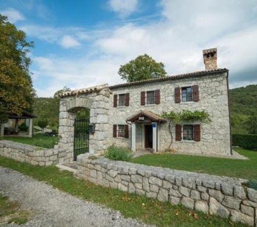 Family friendly house with a swimming pool Roc, Central Istria - Sredisnja Istra - 17446