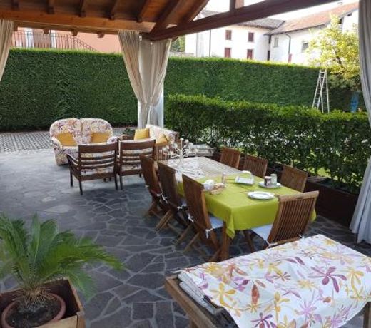 Bed&Breakfast Apricot