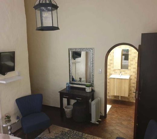 Airport Tower Lodge