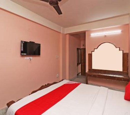 FabHotel City Heart
