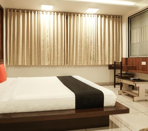 Capital O 3285 Hotel Radiant