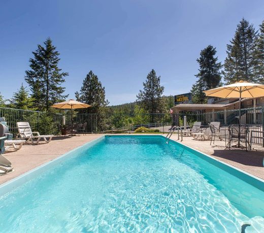 Timbers Motel Travelodge by Wyndham Bigfork