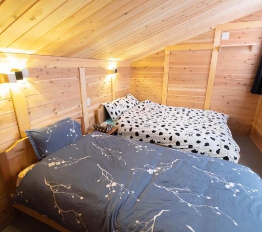 Cozy log cabin with private Sauna in Lake Toya