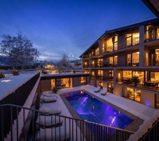 Emma Deluxe Aparthotel direkt beim Skibus