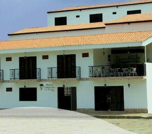 Hotel campestre los arrayanes velez