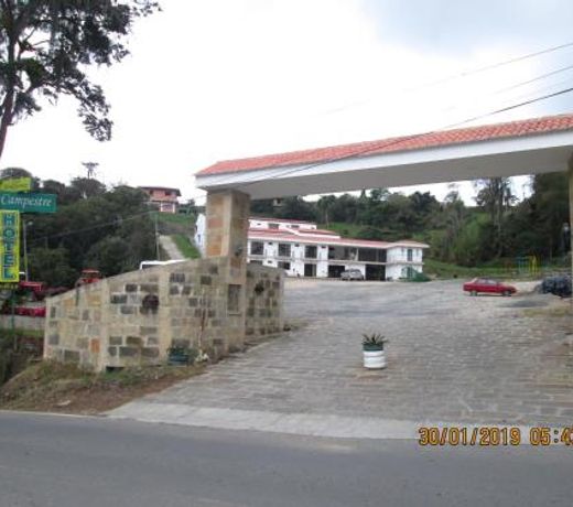 Hotel campestre los arrayanes velez