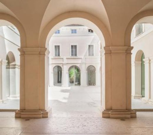 PALAZZO BECCAGUTTI CAVRIANI - Gallery Suite e Frescoes Suite