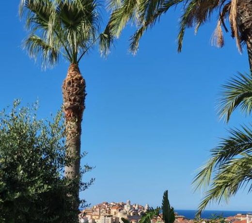 AdeleBeppe "The SeaView"