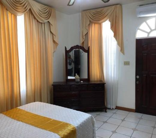 GoldenView Guesthouse Ocho Rios