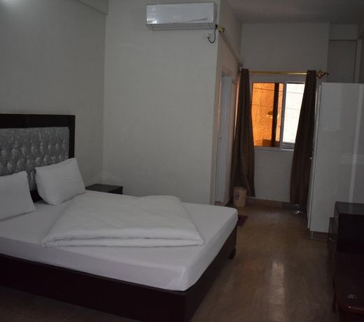 Hotel Sky INN