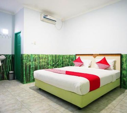 OYO 754 Nur Aziziah Guest House Syariah