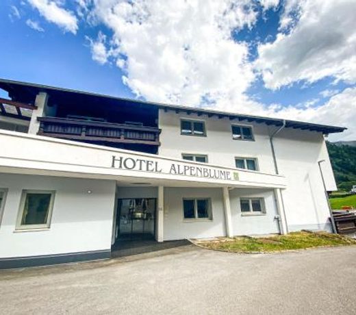 Hotel Alpenblume