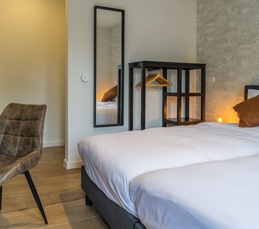 Hotel Huron