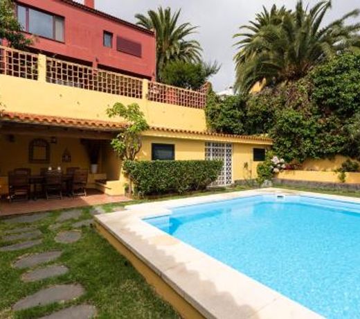 LAS HORTENSIAS WITH PRIVATE POOL