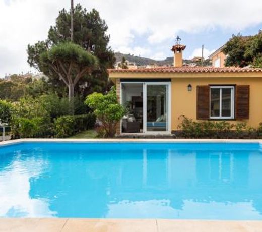 LAS HORTENSIAS WITH PRIVATE POOL