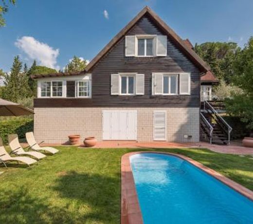 Charming villa in Montespertoli with private pool