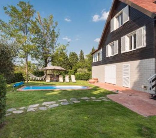 Charming villa in Montespertoli with private pool