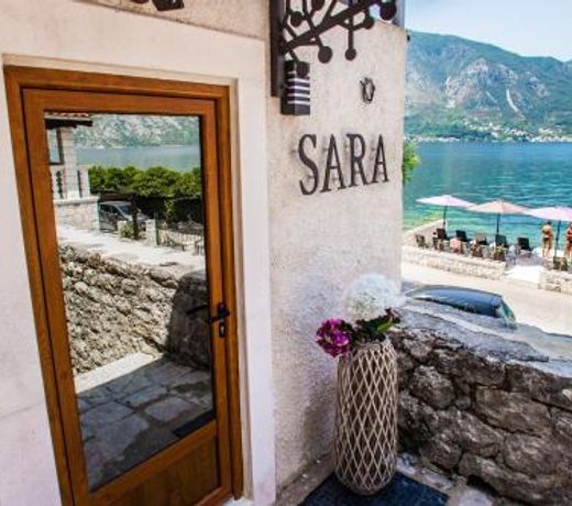 Hotel Sara