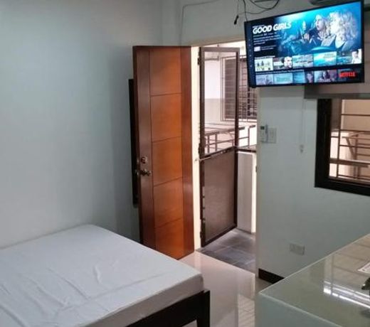 Clark-Pad Inn, Angeles City