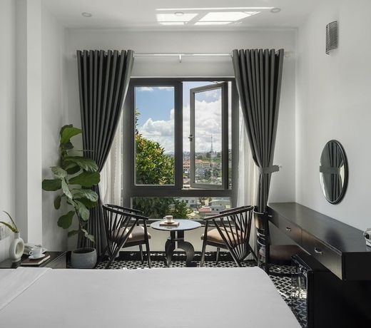 Tan Villa 2