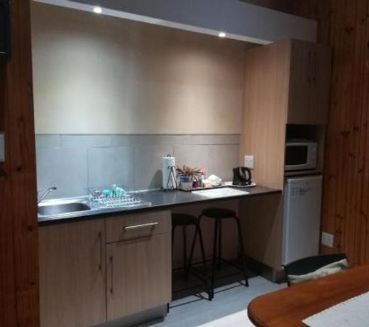 WarmKaros Bed & Breakfast