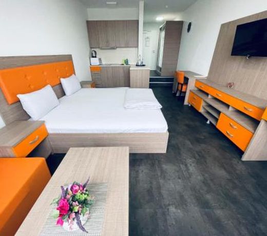 Hotel Terminal One