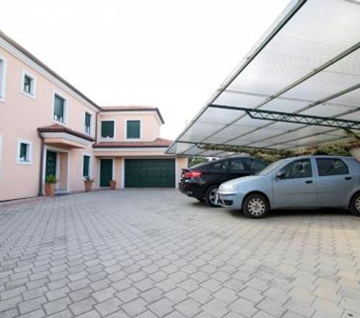 Apartments Eddie - great location & comfor