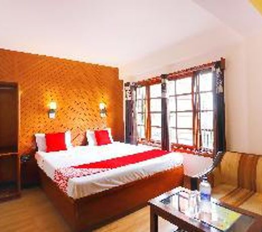 OYO 45337 Hotel Woodland