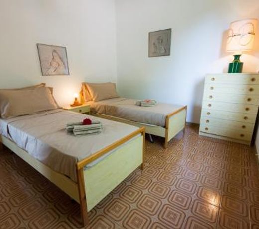 Gallinara Home